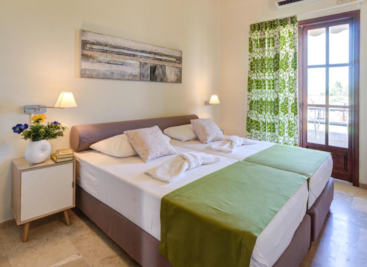 Chriselen Hotel Елеонас Екстериор снимка