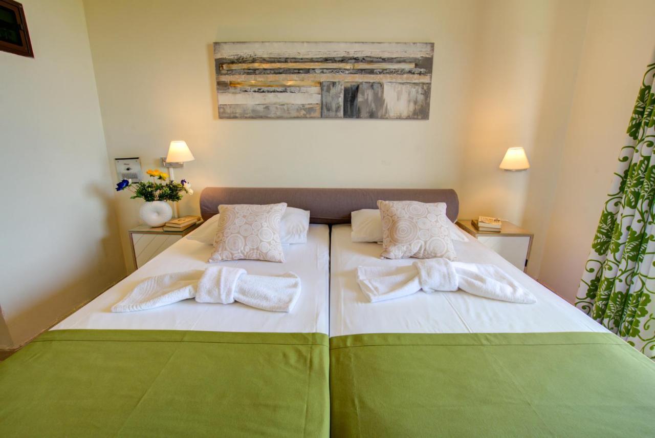 Chriselen Hotel Елеонас Екстериор снимка