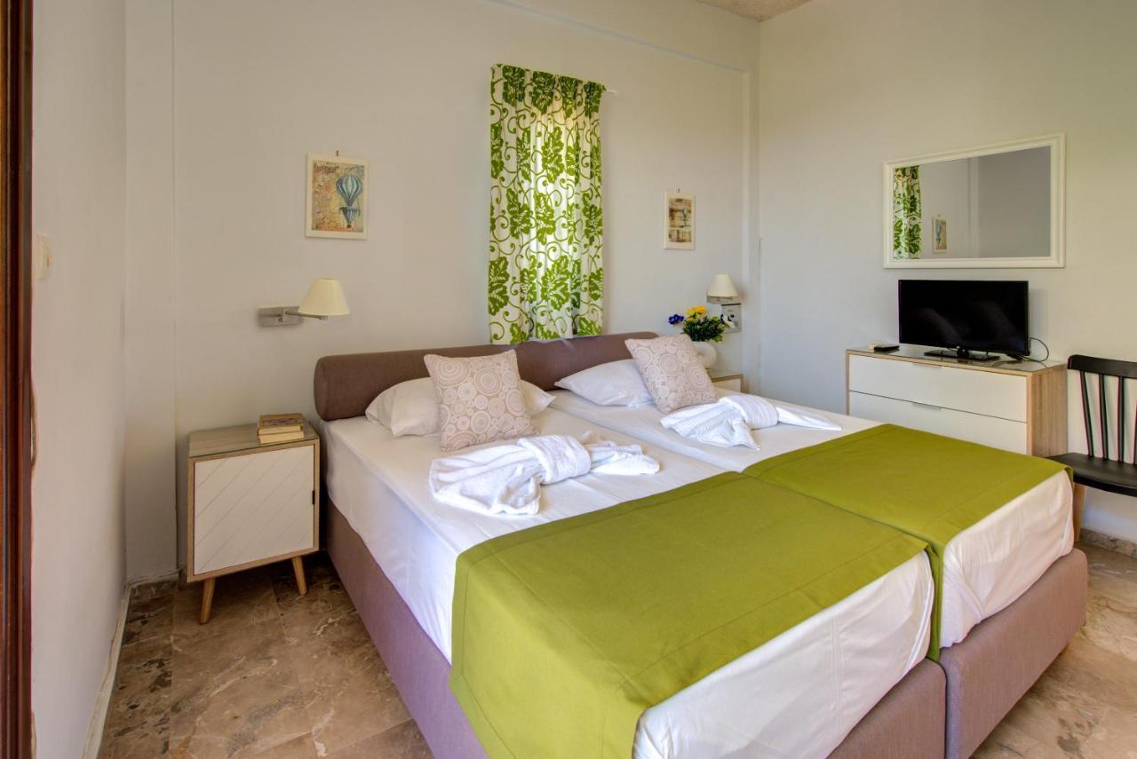 Chriselen Hotel Елеонас Екстериор снимка