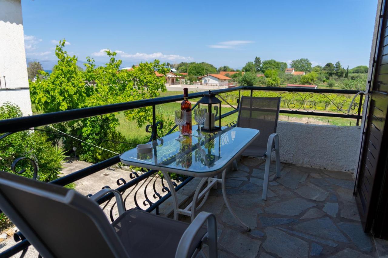Chriselen Hotel Елеонас Екстериор снимка
