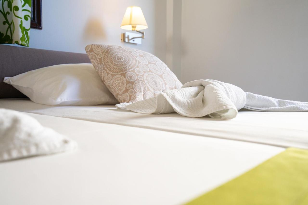 Chriselen Hotel Елеонас Екстериор снимка